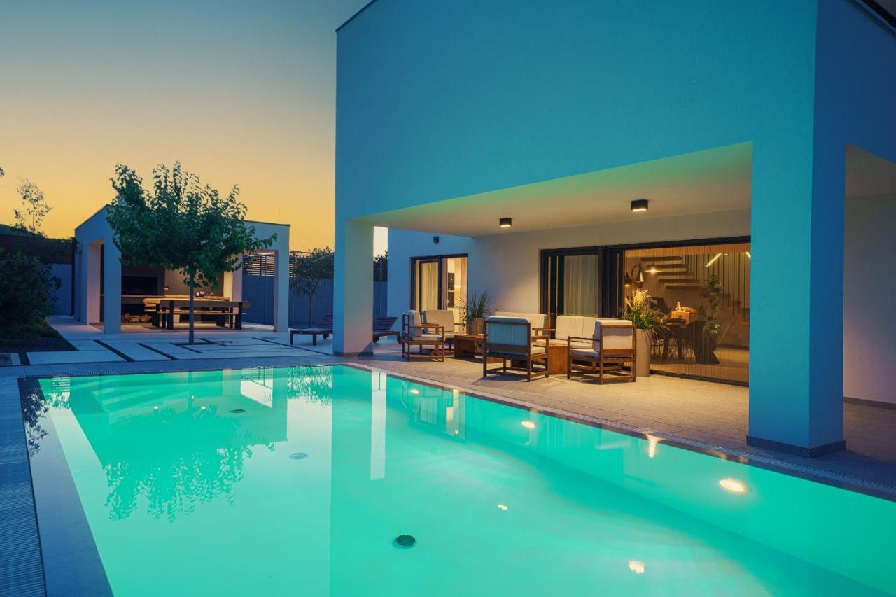 Villa O Водице Екстер'єр фото