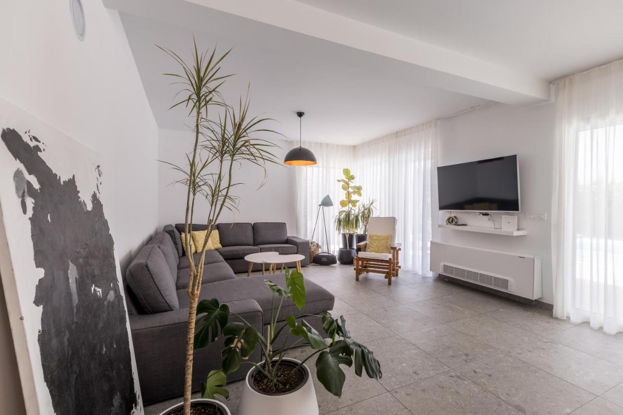 Villa O Водице Екстер'єр фото